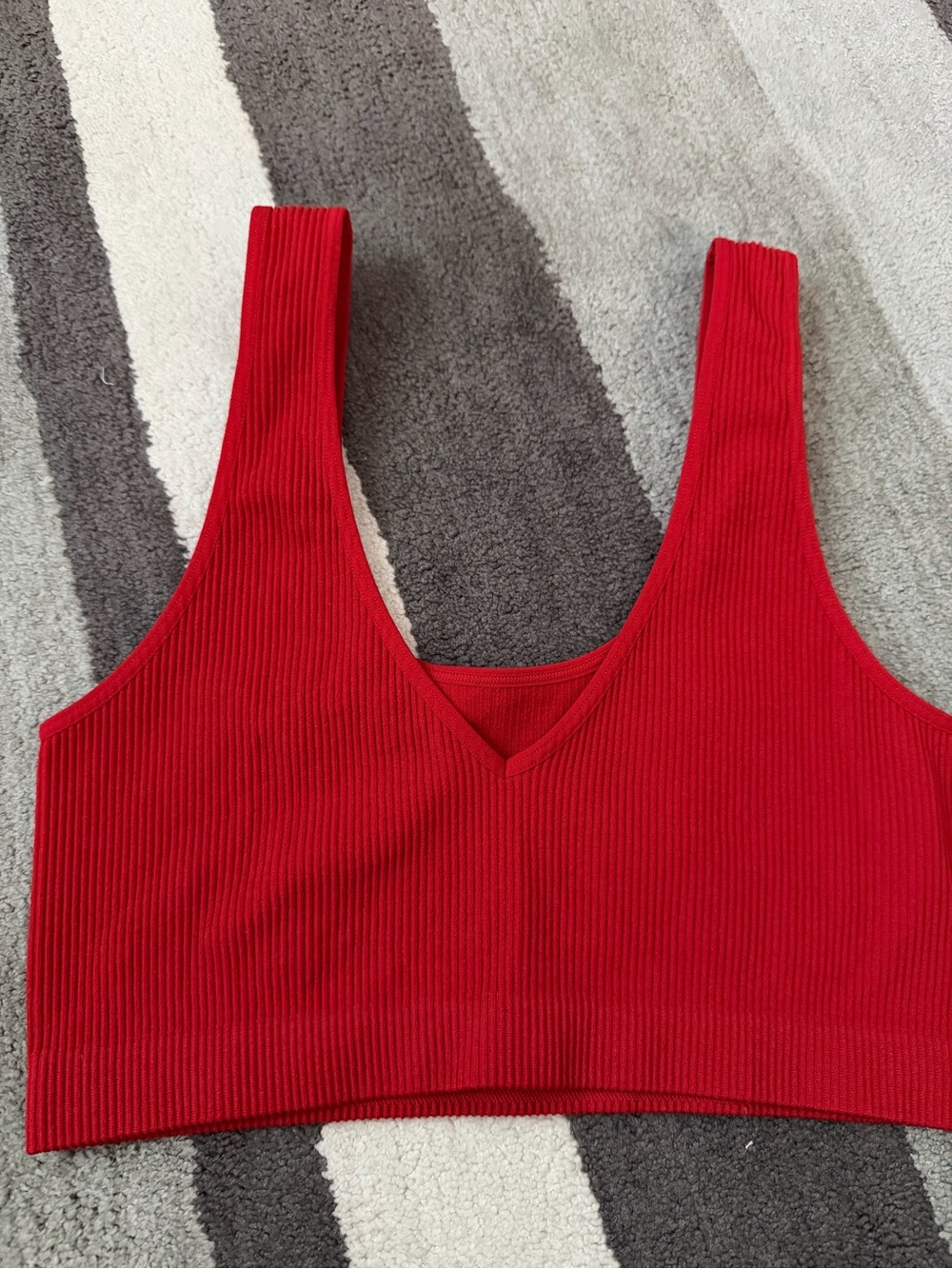 Colsie Red Ribbed V-Neck Crop Tank